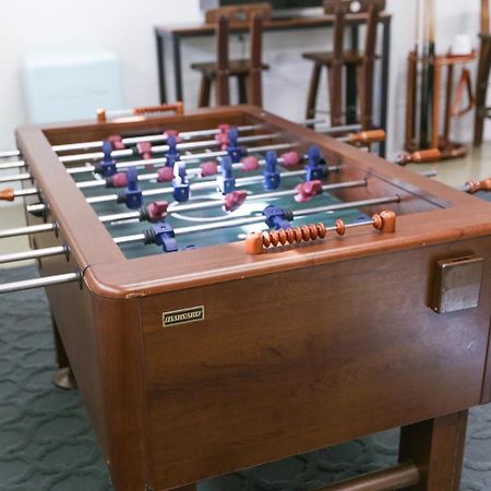 Pool & Hot Tub Home W Game Room! 1 Mile To Beach! Джэксонвилл-Бич Экстерьер фото