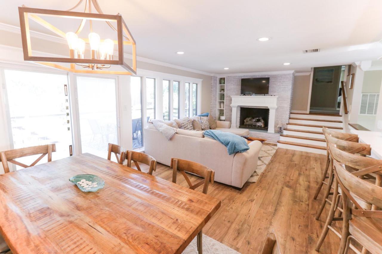 Pool & Hot Tub Home W Game Room! 1 Mile To Beach! Джэксонвилл-Бич Экстерьер фото